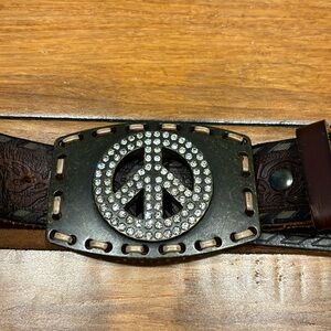 Ariat Peace Sign Belt